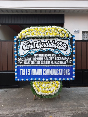 Papan Bunga Duka di Pondambea